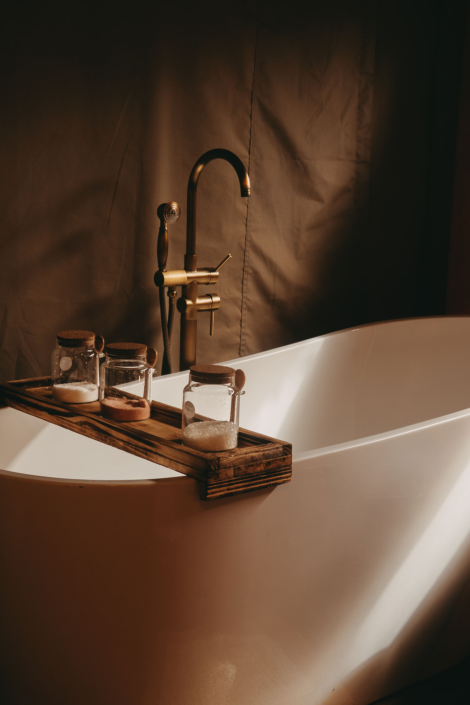 Bathtub